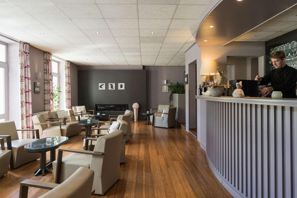 Moulin De Daverdisse Restaurang bild
